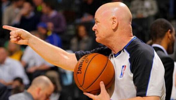 热闹闹地一 热闹闹地一