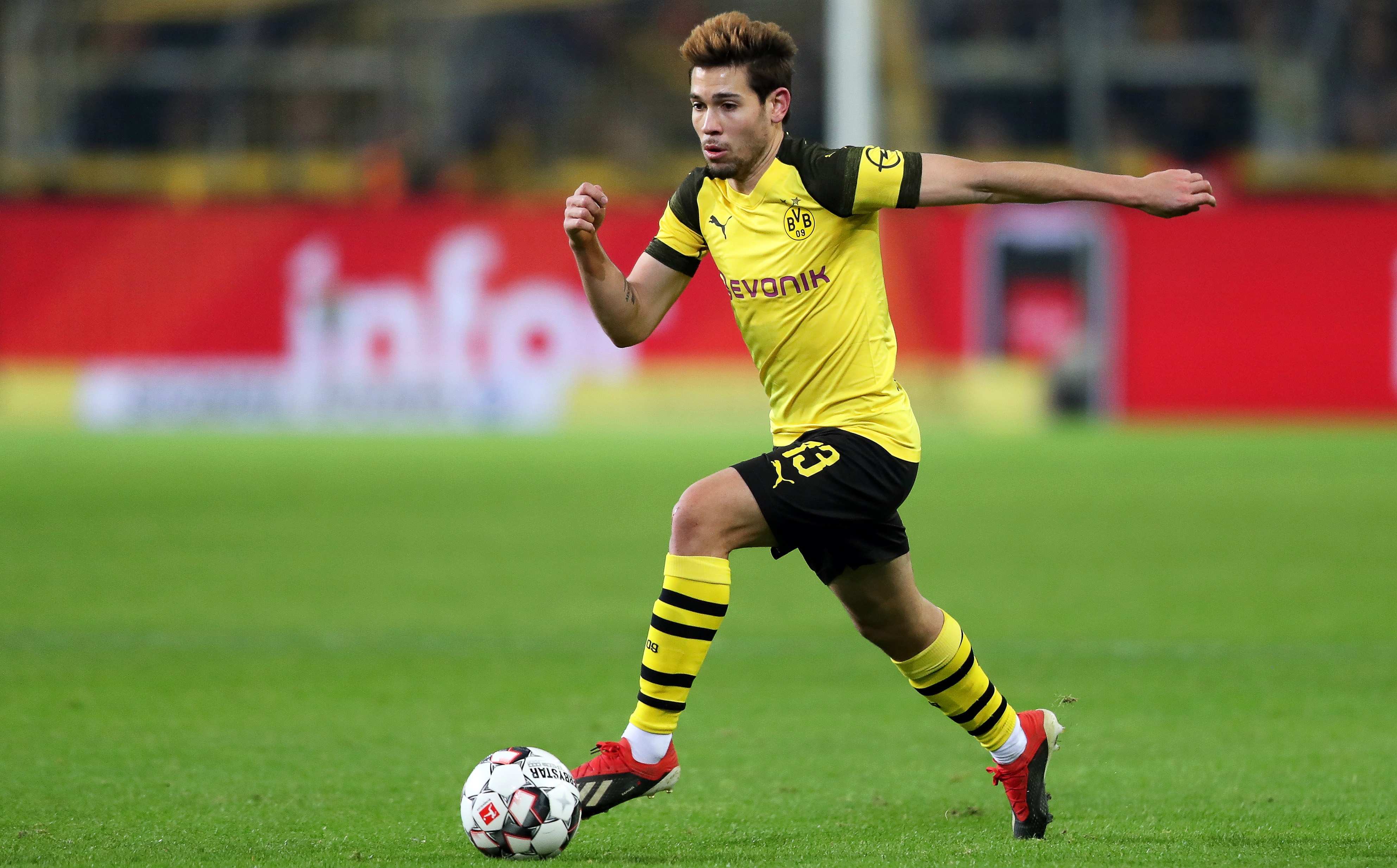 一线队脚跟 一线队脚跟